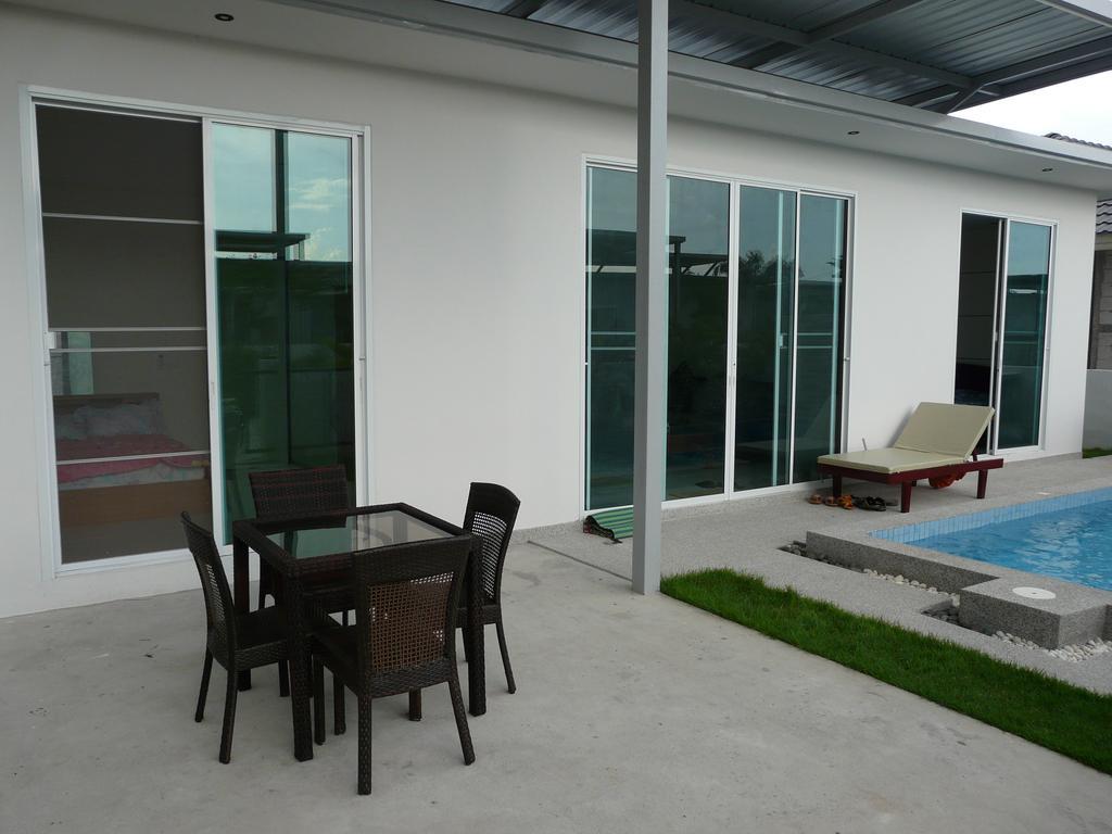 Milpool Villa 14 HHQ Pokoj fotografie